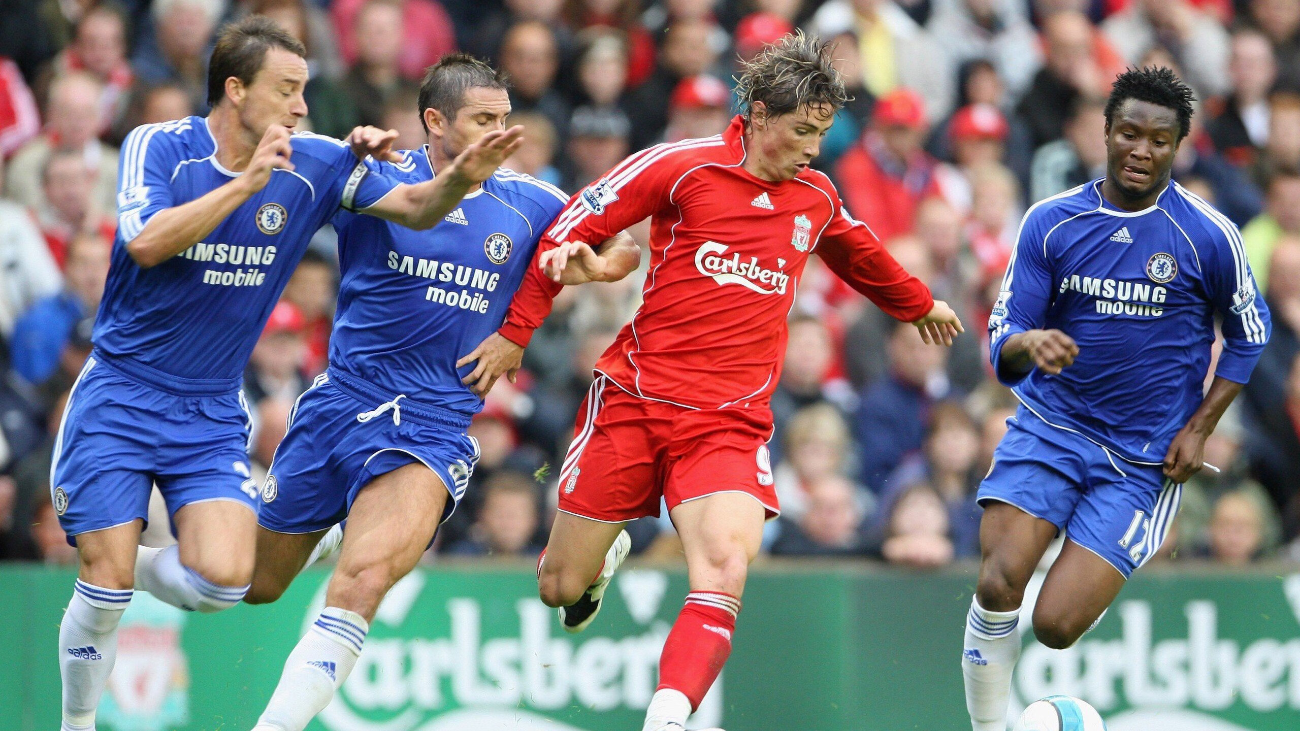 6日凌晨欧冠联赛精彩上演,曼城重返正轨直面大黄蜂的挑战